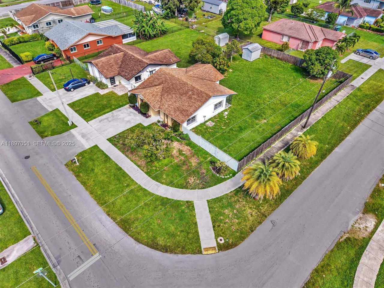 Real estate property located at 17995 105th Ave, Miami-dade, West Perrine, Miami, FL
