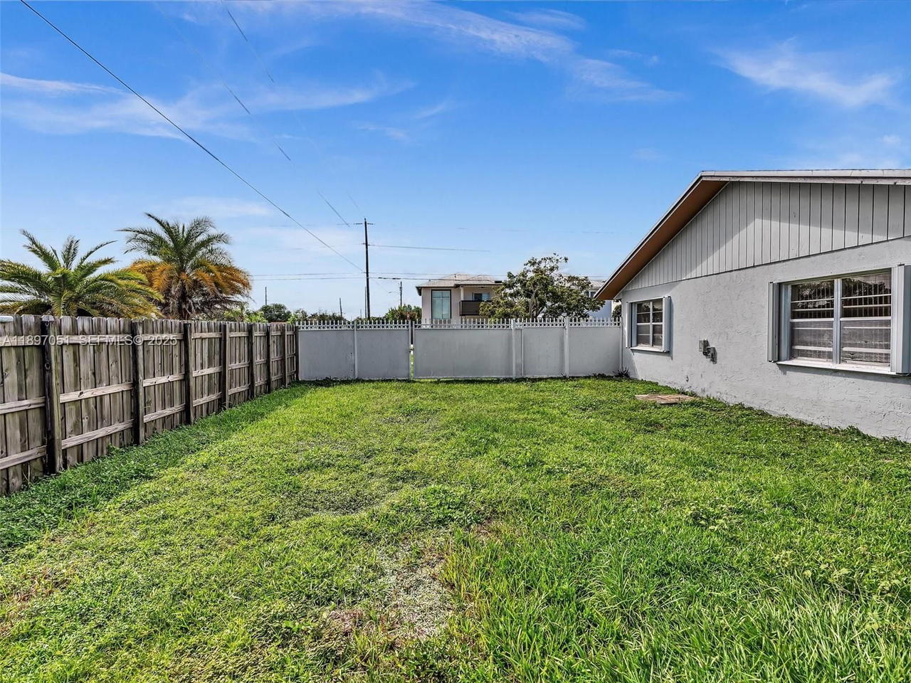 Real estate property located at 17995 105th Ave, Miami-dade, West Perrine, Miami, FL