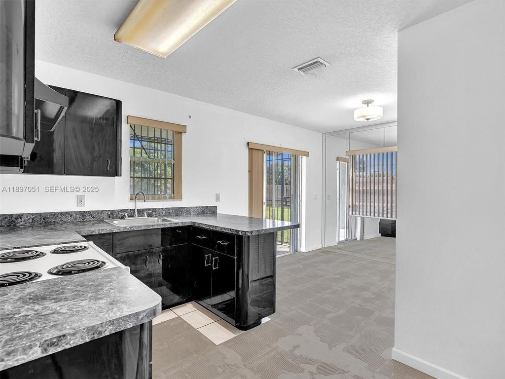 Real estate property located at 17995 105th Ave, Miami-dade, West Perrine, Miami, FL