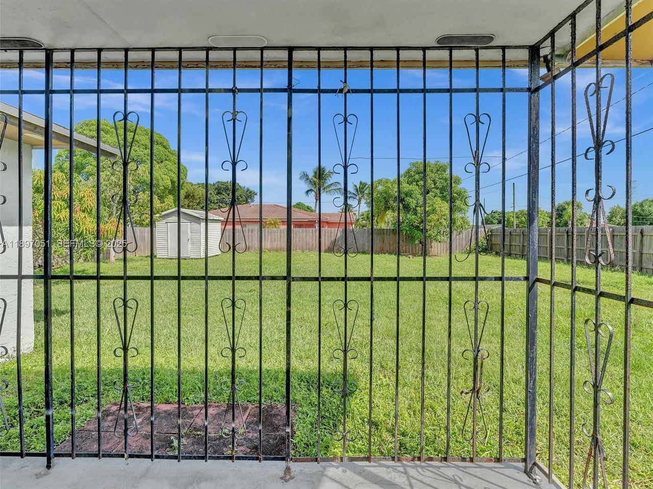 Real estate property located at 17995 105th Ave, Miami-dade, West Perrine, Miami, FL
