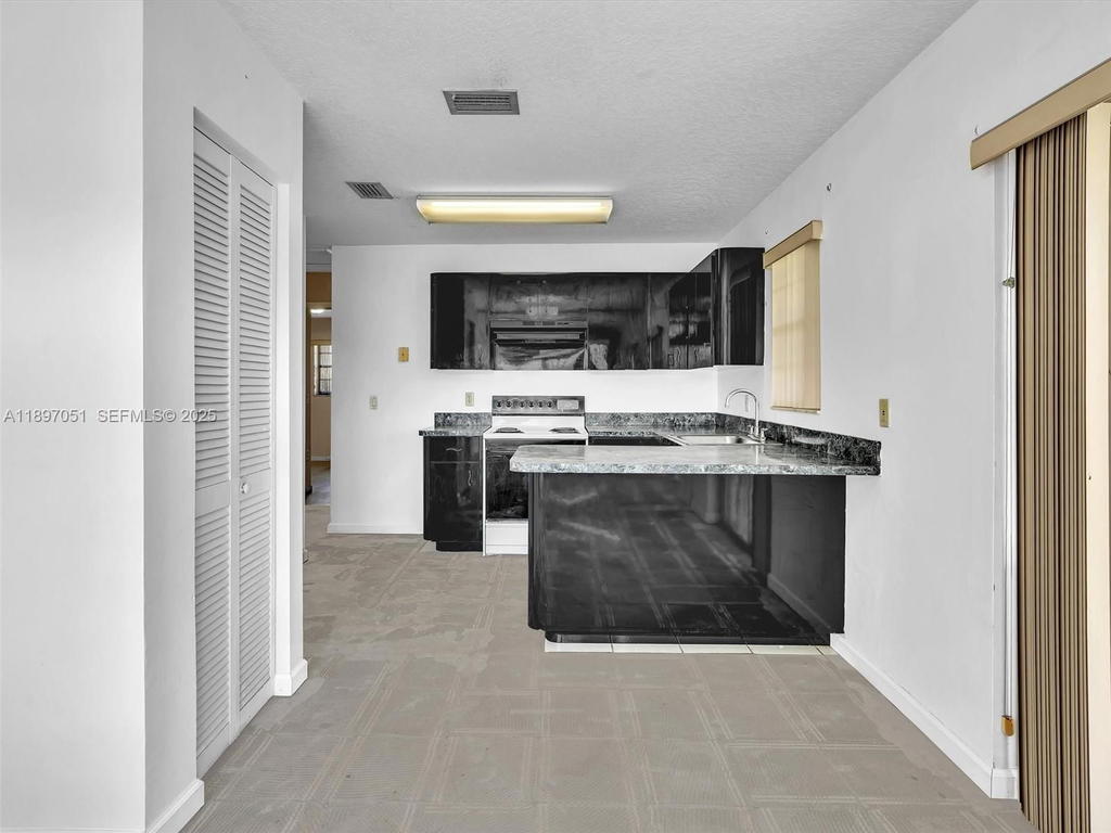 Real estate property located at 17995 105th Ave, Miami-dade, West Perrine, Miami, FL