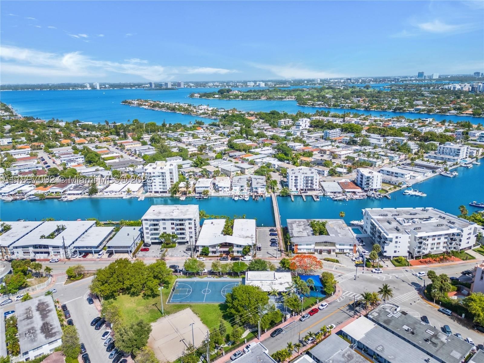 Real estate property located at 8040 Tatum Waterway Dr #7, Miami-dade, Creek Club # 3 Condo, Miami Beach, FL