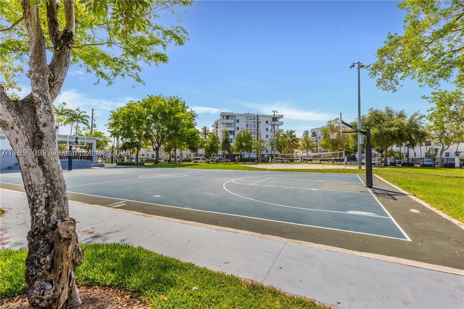 Real estate property located at 8040 Tatum Waterway Dr #7, Miami-dade, Creek Club # 3 Condo, Miami Beach, FL