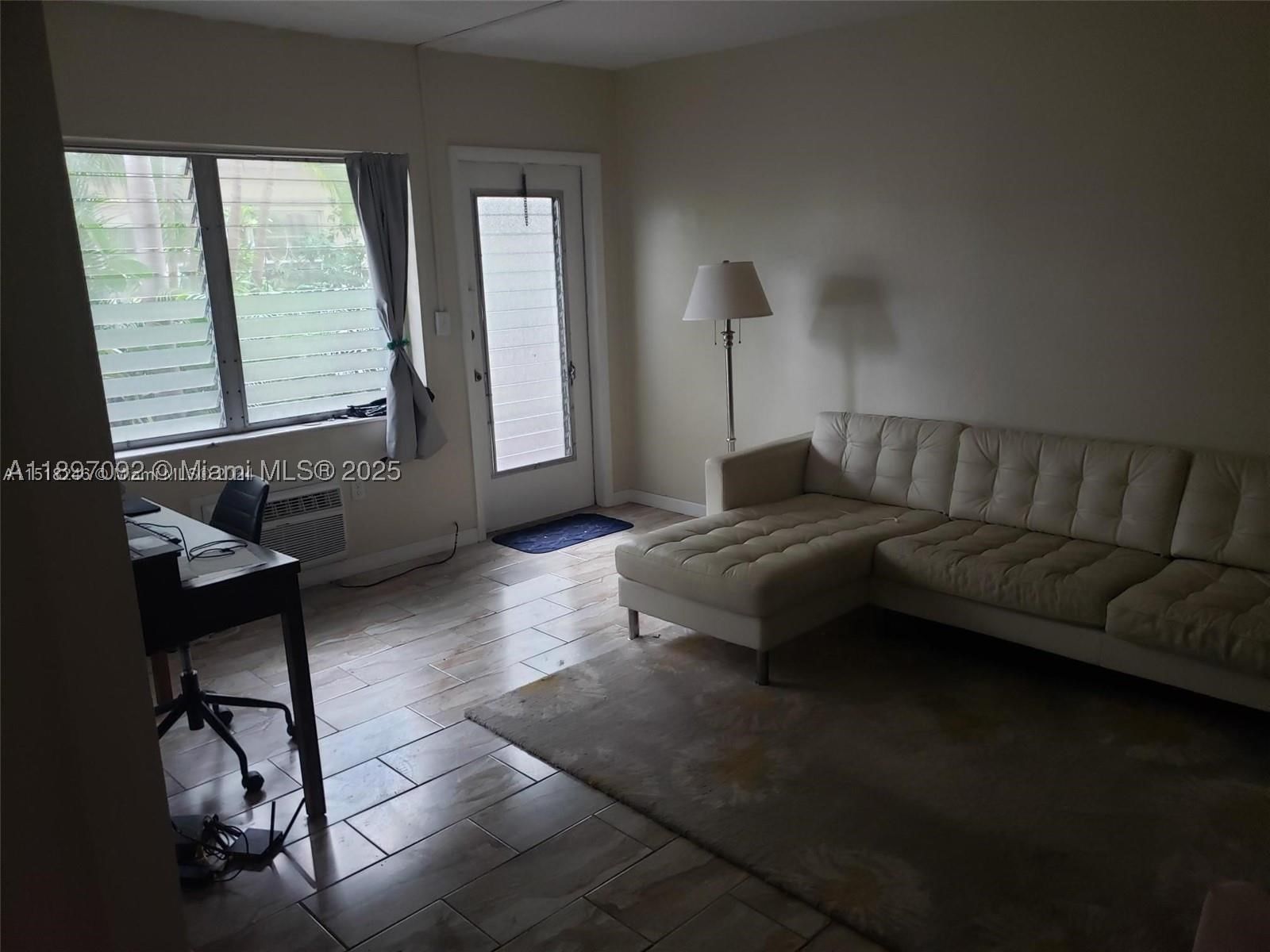 Real estate property located at 8040 Tatum Waterway Dr #7, Miami-dade, Creek Club # 3 Condo, Miami Beach, FL