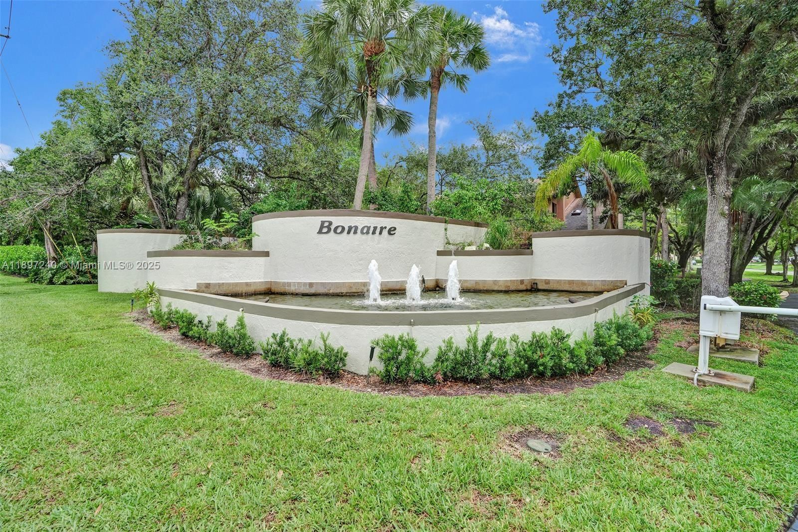Real estate property located at 7780 79th Ave F6, Broward, Bonaire Village At Woodmo, Tamarac, FL