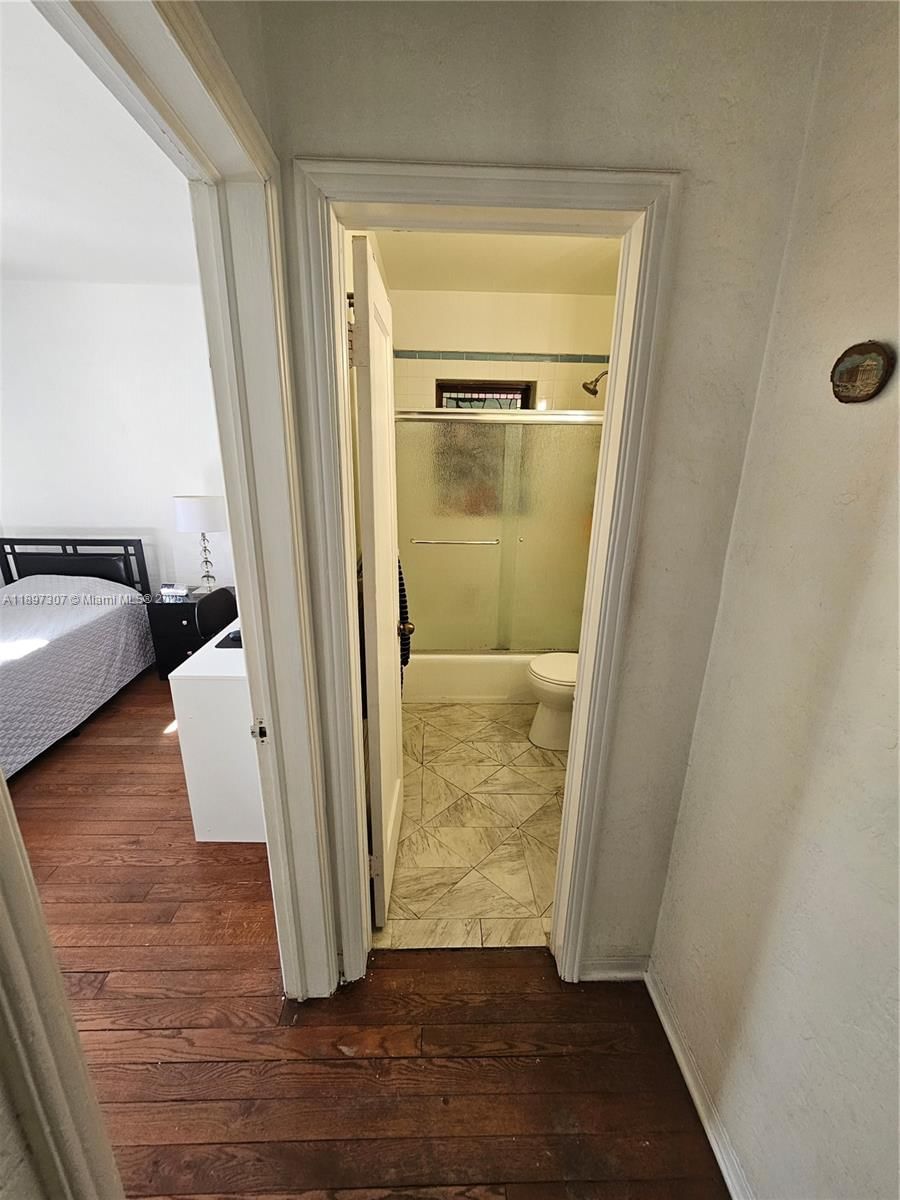 Real estate property located at 1020 33rd Ave, Miami-dade, Tamiami Pines, Miami, FL