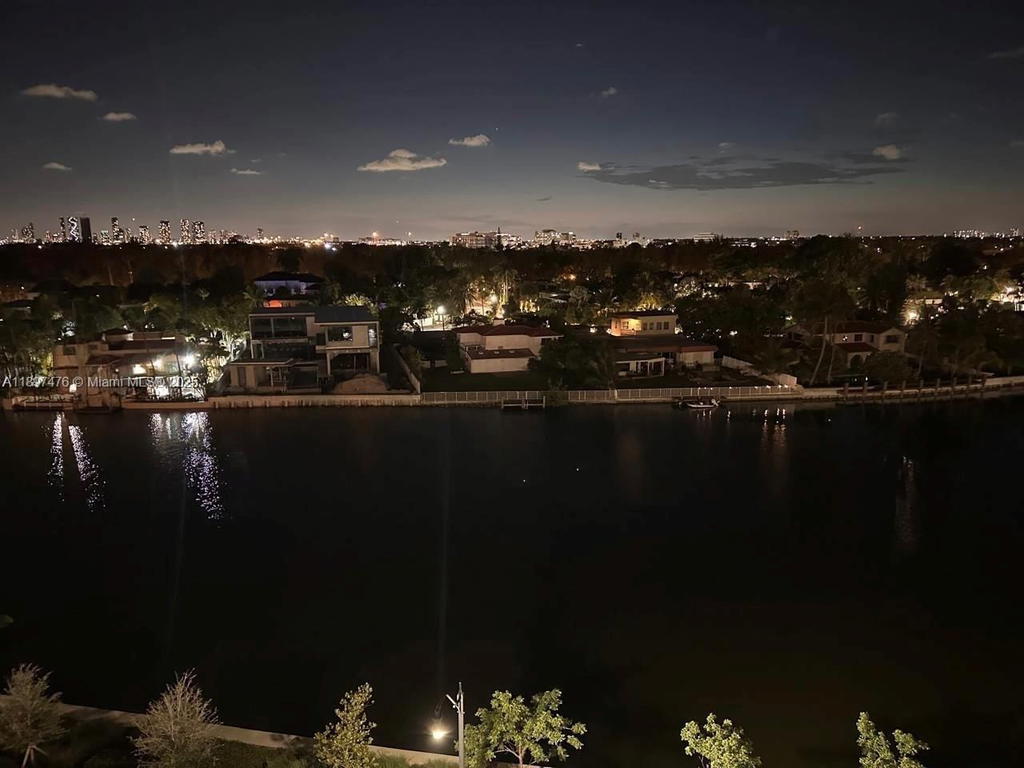 Real estate property located at 3200 Collins Ave #8-4, Miami-dade, Portugal Towers Condo, Miami Beach, FL