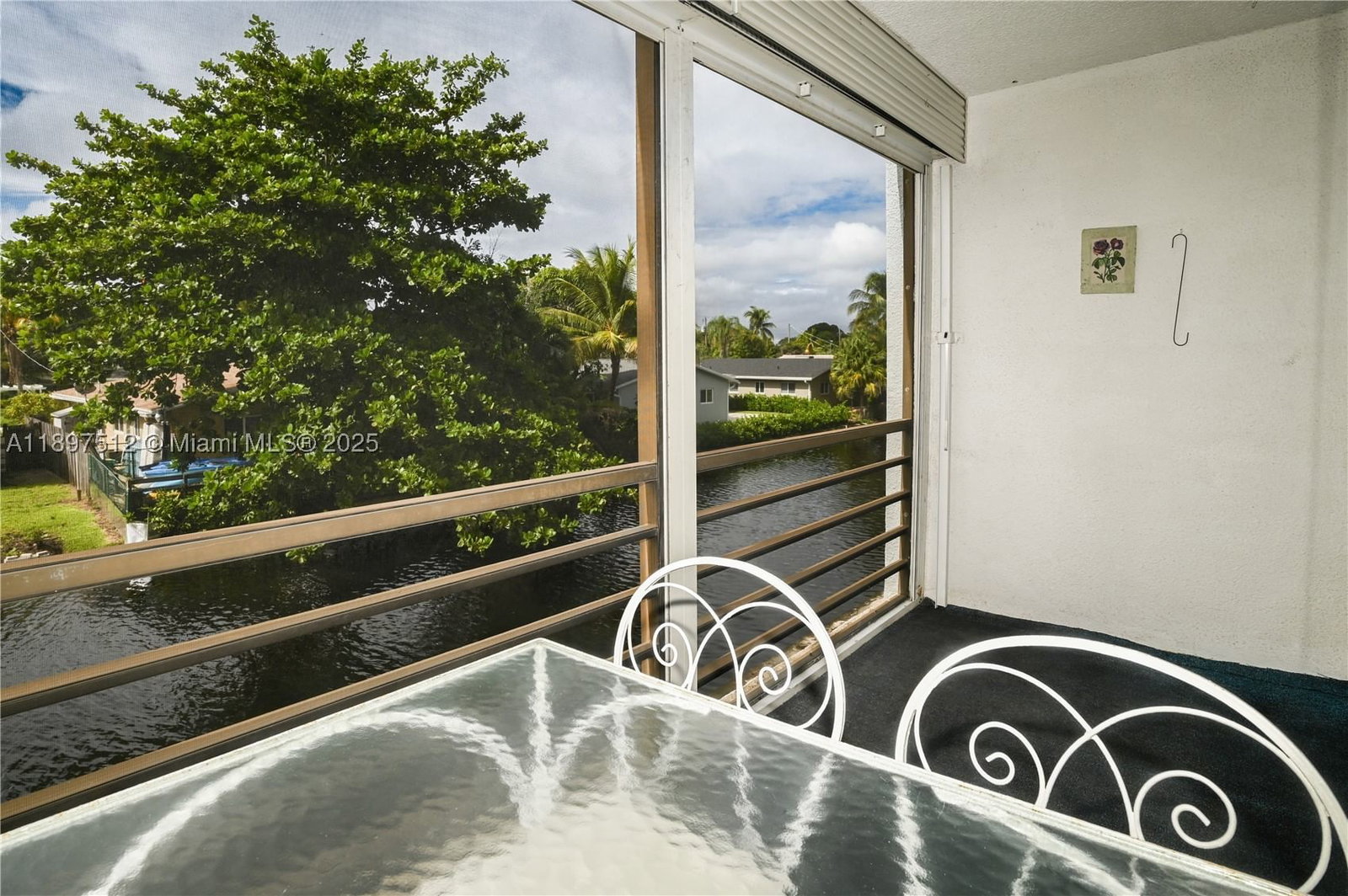 Real estate property located at 110 Royal Park Dr #2H, Broward, Royal Park Condo, Oakland Park, FL