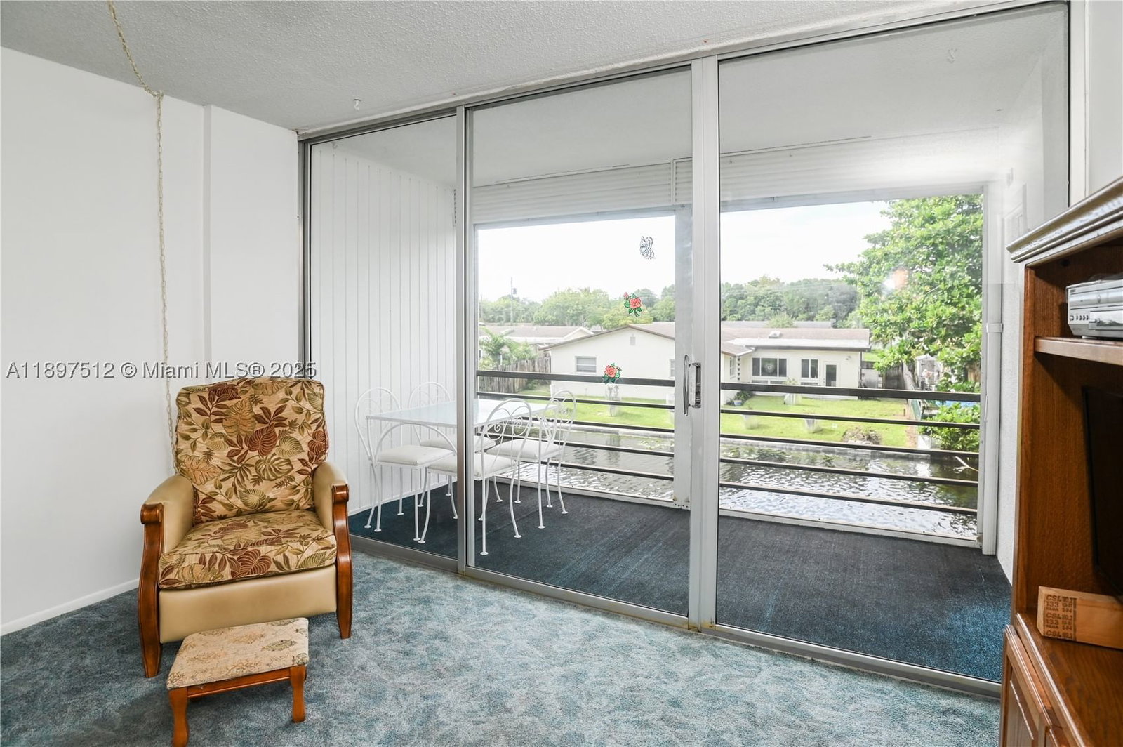 Real estate property located at 110 Royal Park Dr #2H, Broward, Royal Park Condo, Oakland Park, FL
