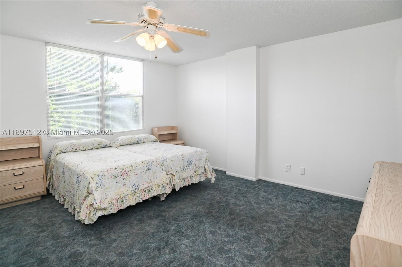 Real estate property located at 110 Royal Park Dr #2H, Broward, Royal Park Condo, Oakland Park, FL