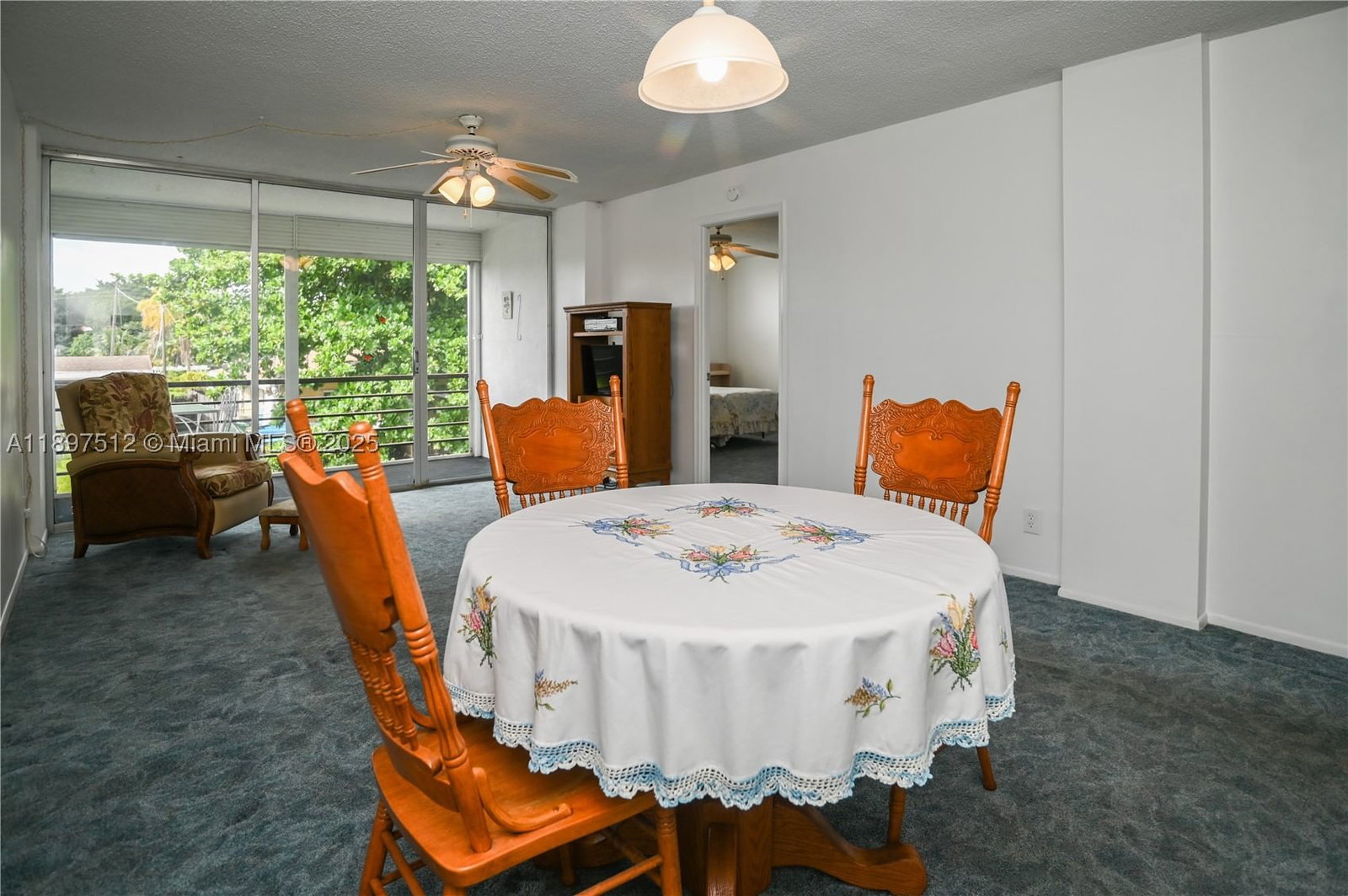 Real estate property located at 110 Royal Park Dr #2H, Broward, Royal Park Condo, Oakland Park, FL