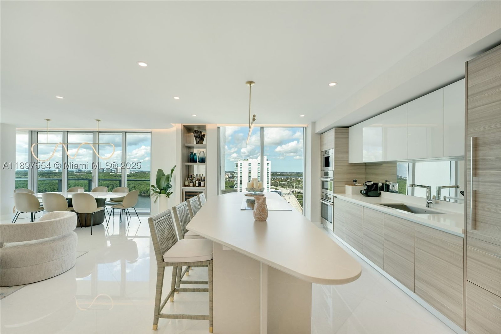 Real estate property located at 330 Sunny Isles Blvd #5-1902, Miami-dade, Parque Towers Condo, Sunny Isles Beach, FL