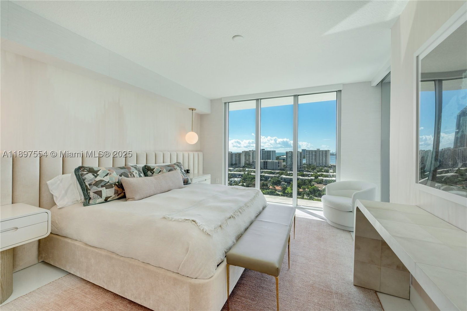 Real estate property located at 330 Sunny Isles Blvd #5-1902, Miami-dade, Parque Towers Condo, Sunny Isles Beach, FL