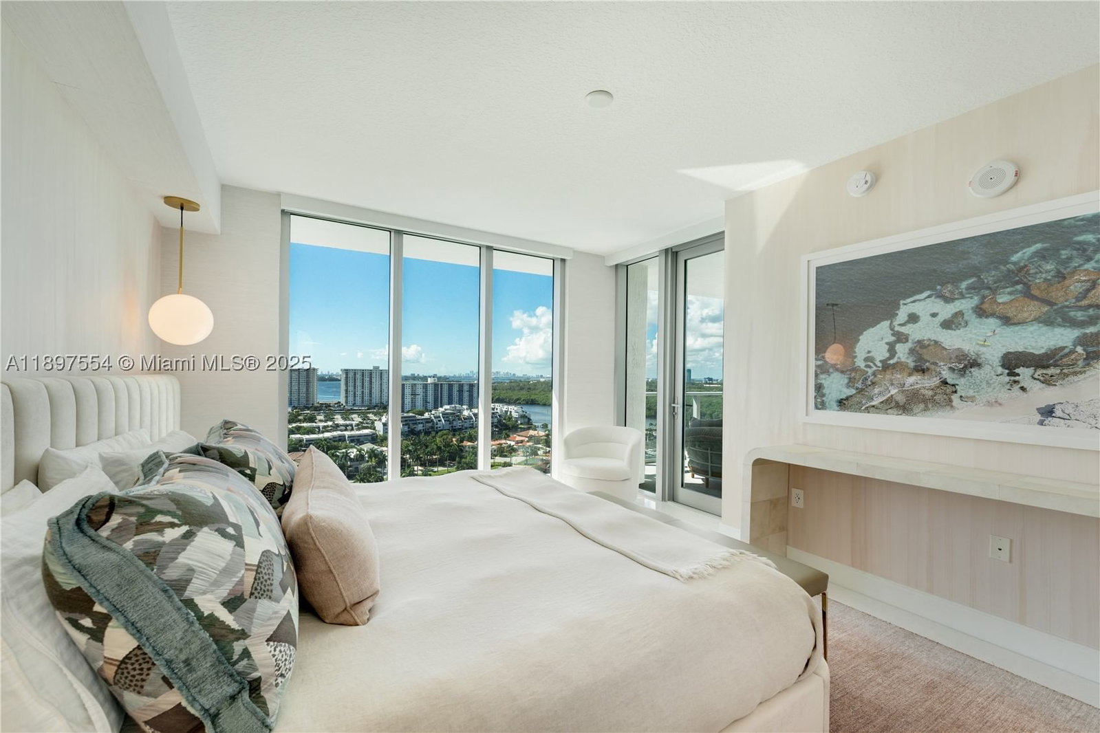 Real estate property located at 330 Sunny Isles Blvd #5-1902, Miami-dade, Parque Towers Condo, Sunny Isles Beach, FL