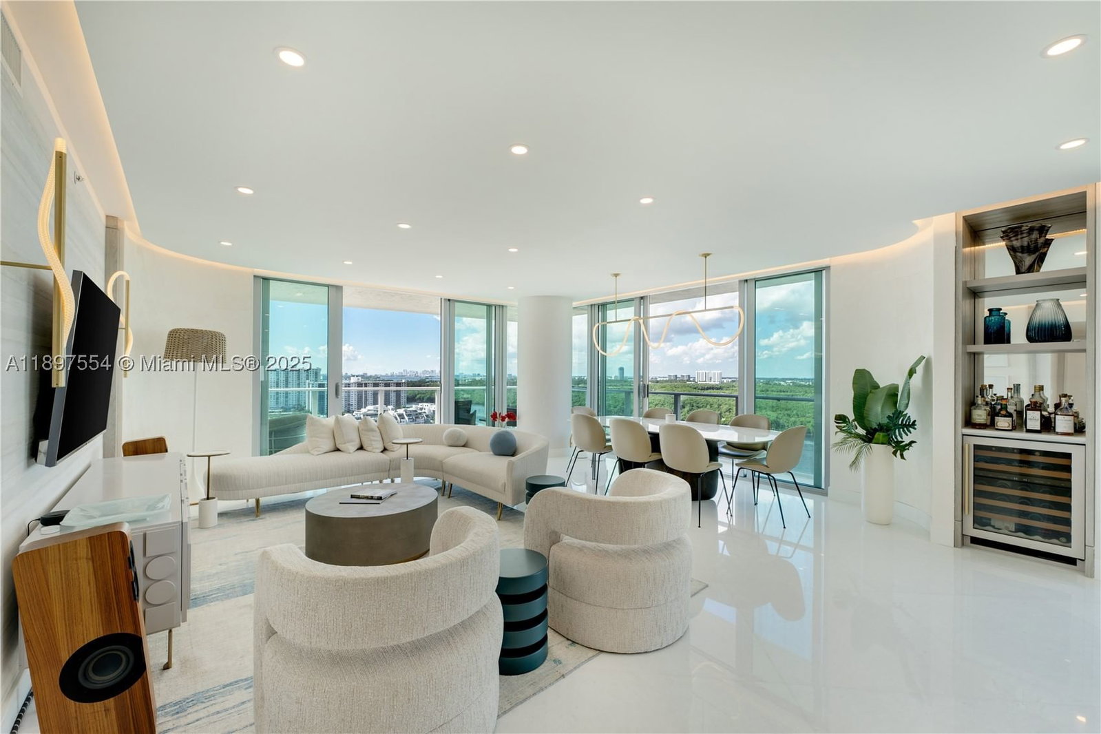 Real estate property located at 330 Sunny Isles Blvd #5-1902, Miami-dade, Parque Towers Condo, Sunny Isles Beach, FL
