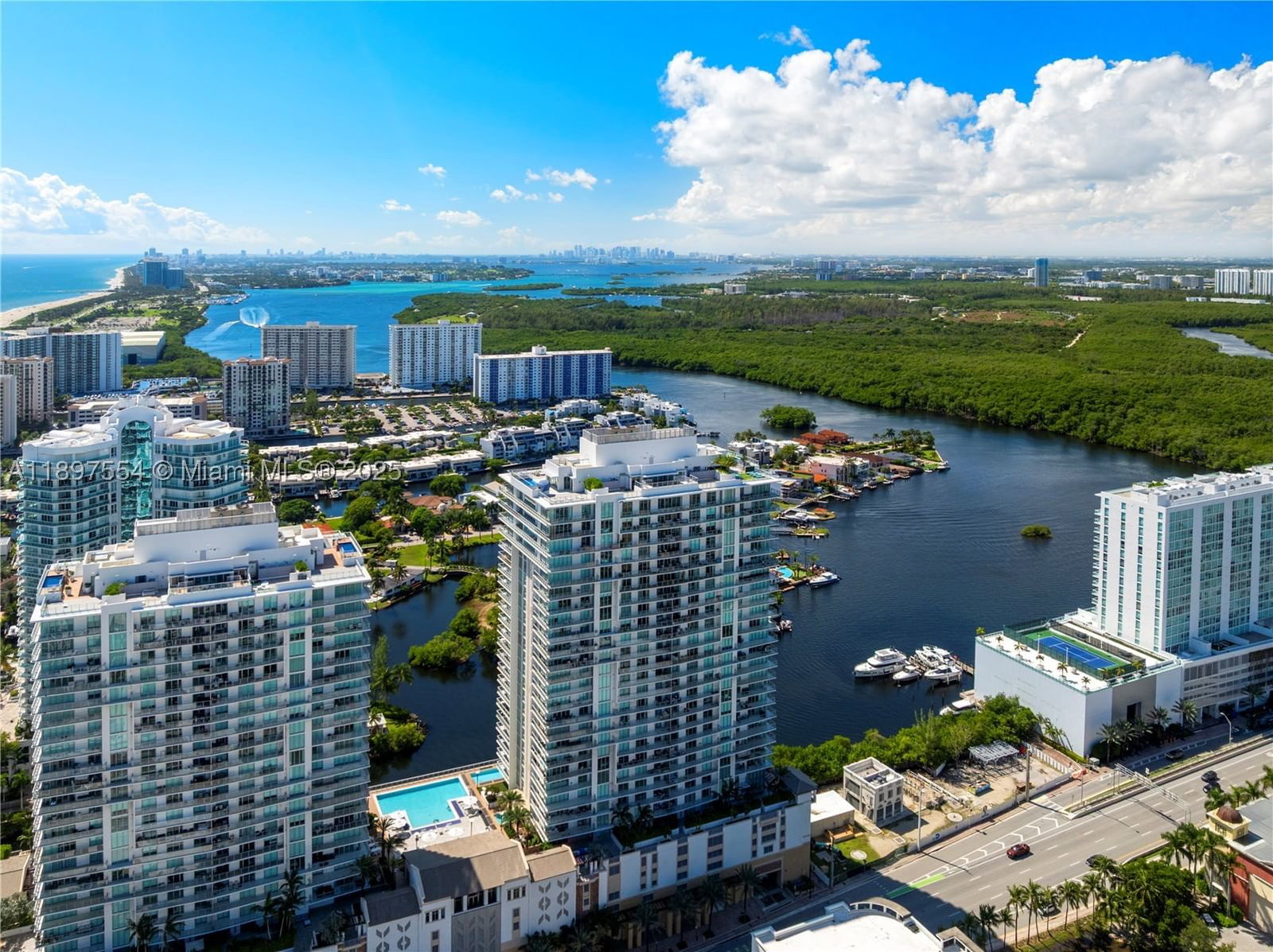 Real estate property located at 330 Sunny Isles Blvd #5-1902, Miami-dade, Parque Towers Condo, Sunny Isles Beach, FL