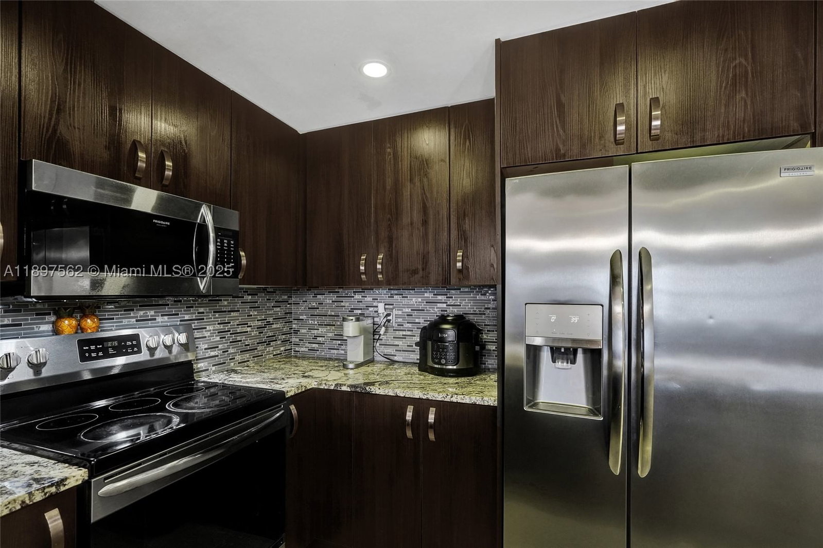 Real estate property located at 4314 9th Ave #3-3D, Broward, Heritage Circle Condo, Deerfield Beach, FL