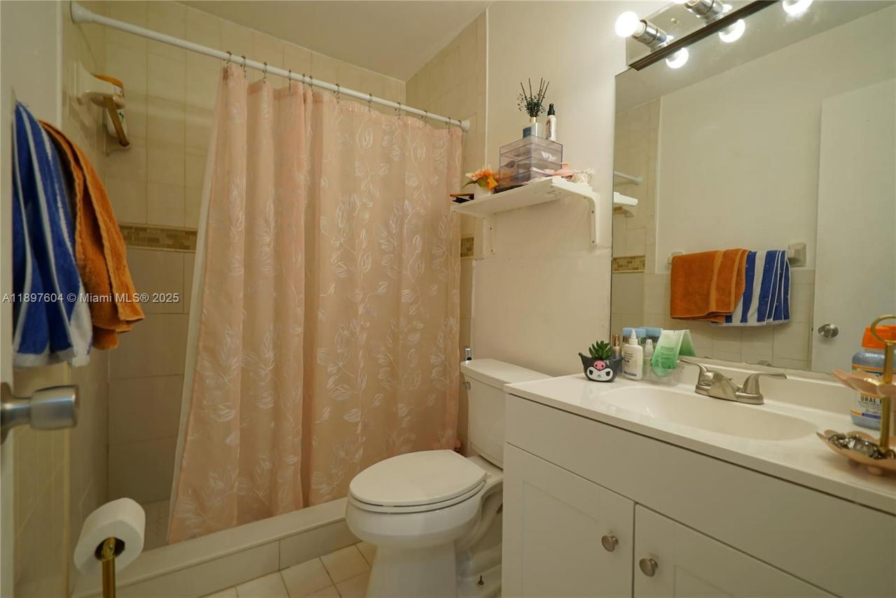 Real estate property located at 13337 3rd Ln, Miami-dade, Superior Homes Sec 3, Miami, FL