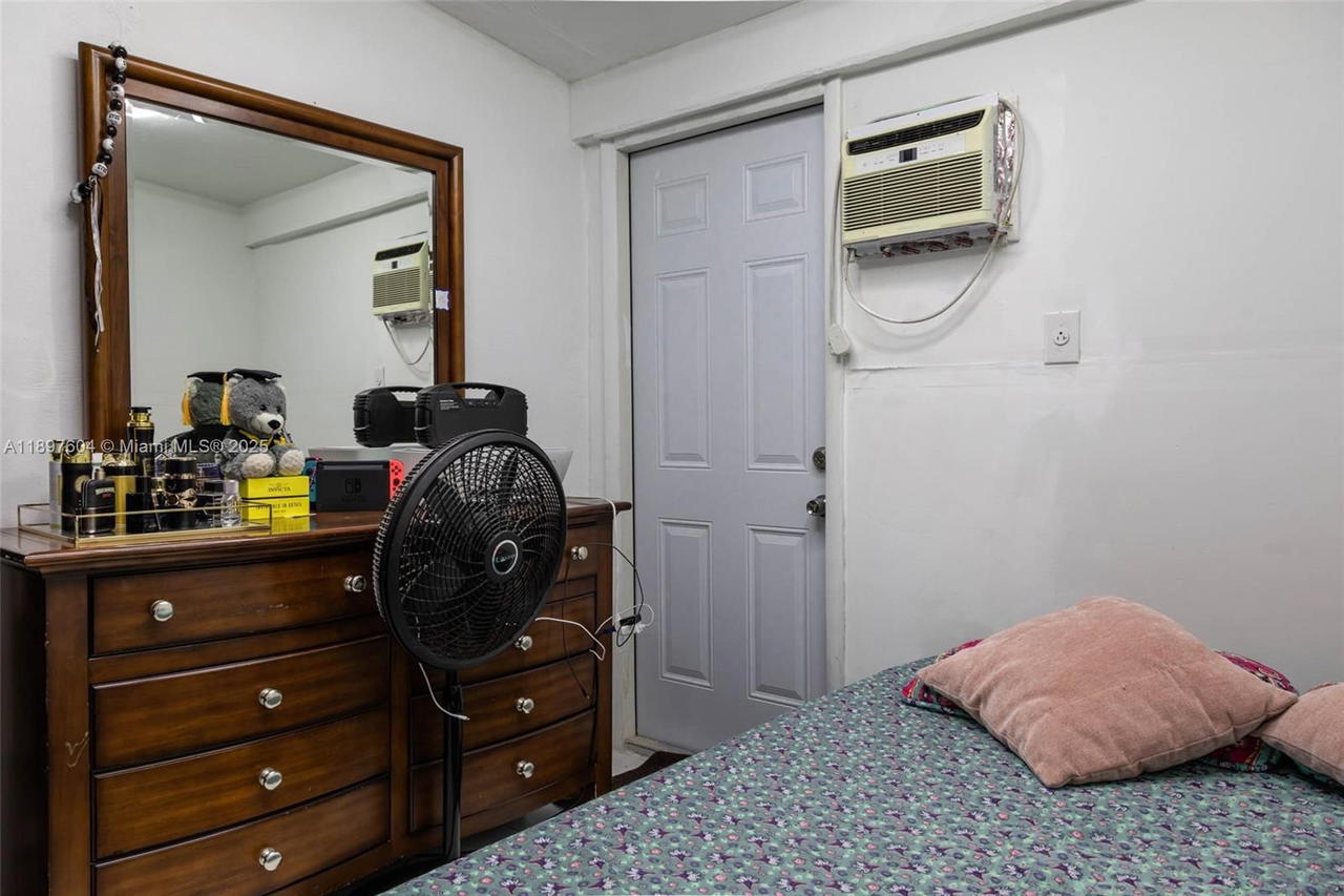 Real estate property located at 13337 3rd Ln, Miami-dade, Superior Homes Sec 3, Miami, FL