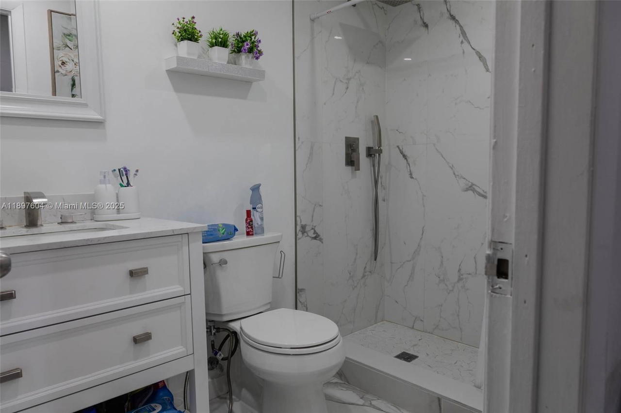 Real estate property located at 13337 3rd Ln, Miami-dade, Superior Homes Sec 3, Miami, FL