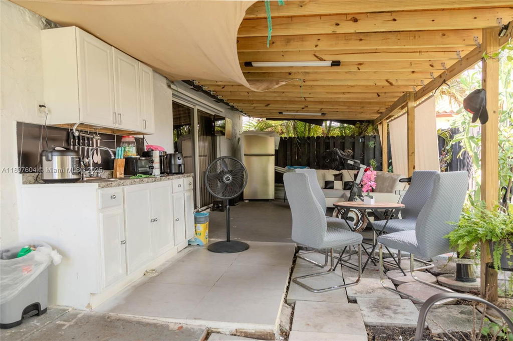 Real estate property located at 13337 3rd Ln, Miami-dade, Superior Homes Sec 3, Miami, FL