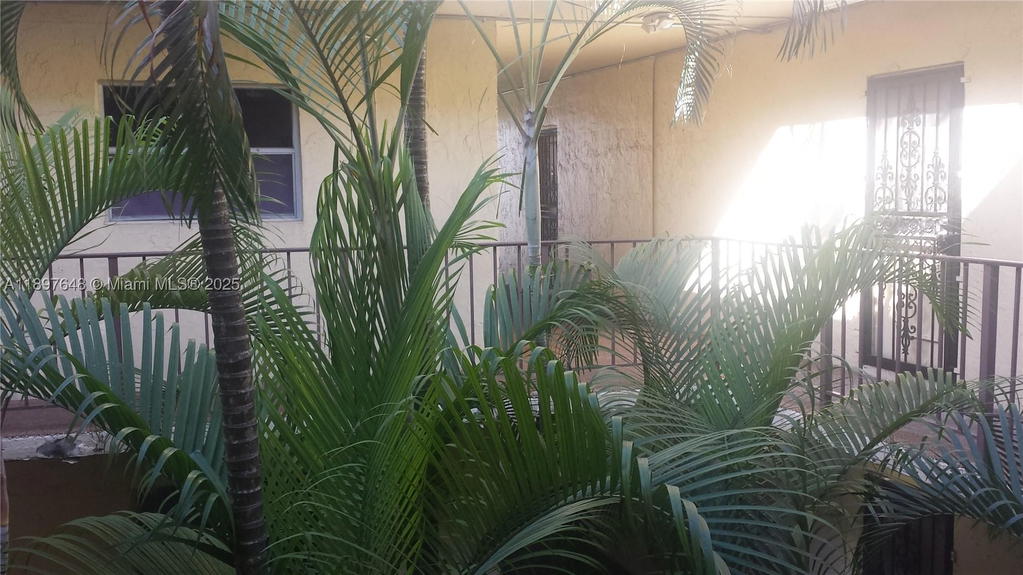 Real estate property located at 11905 2nd Ave C308, Miami-dade, Capri Gardens Condo, North Miami, FL