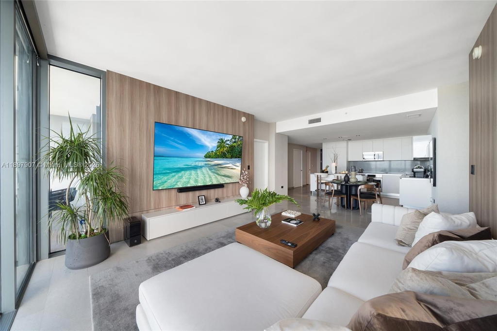 Real estate property located at 88 7th St #3910, Miami-dade, Rise Condo, Miami, FL