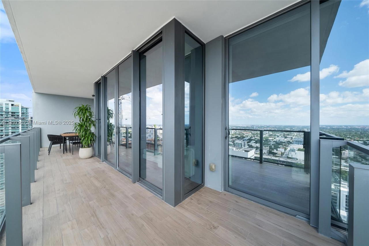 Real estate property located at 88 7th St #3910, Miami-dade, Rise Condo, Miami, FL