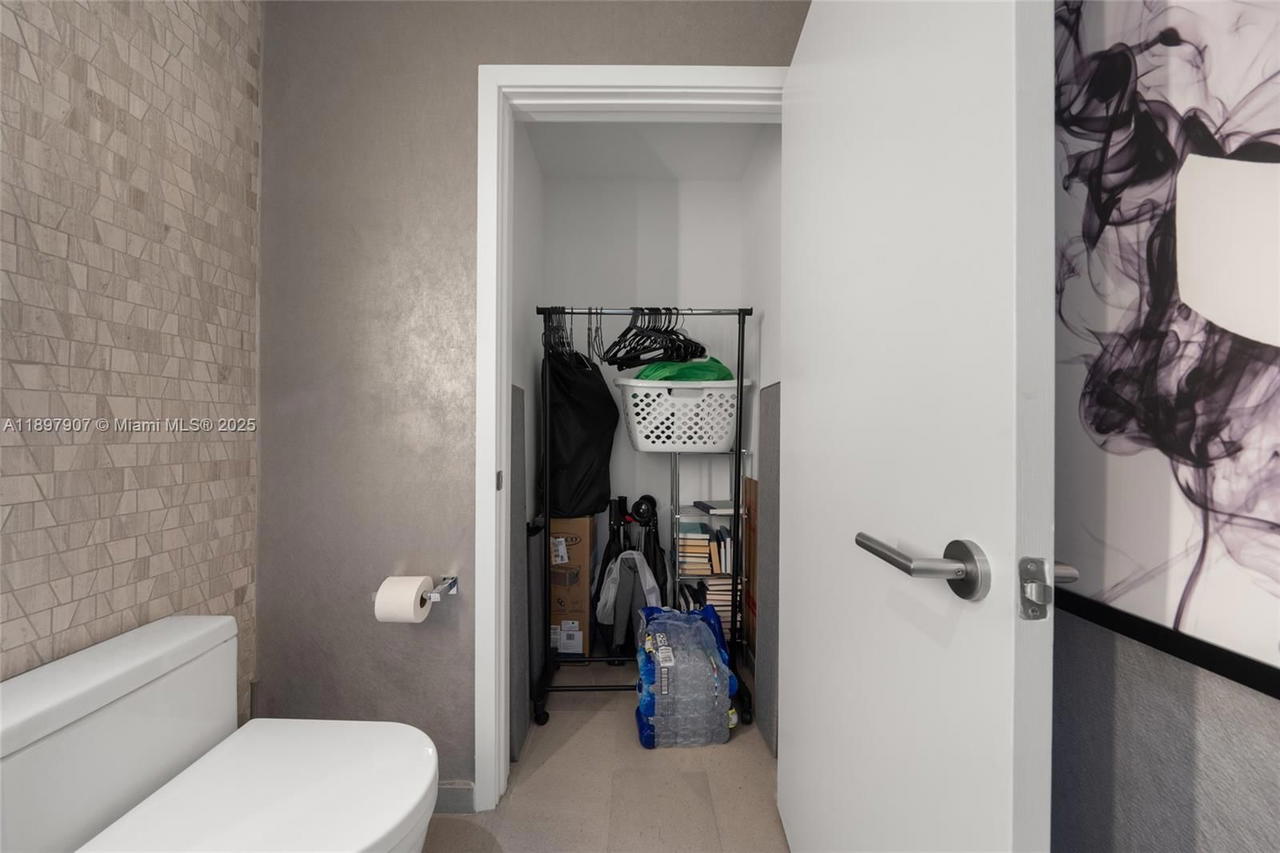 Real estate property located at 88 7th St #3910, Miami-dade, Rise Condo, Miami, FL