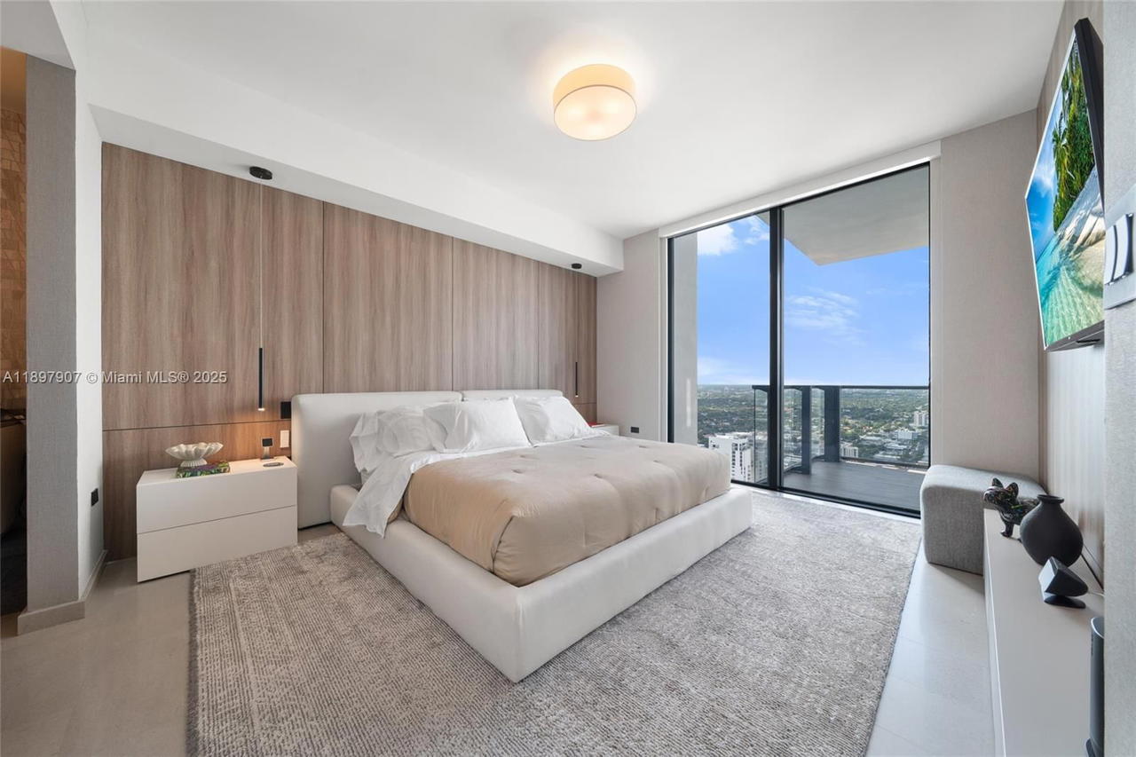 Real estate property located at 88 7th St #3910, Miami-dade, Rise Condo, Miami, FL