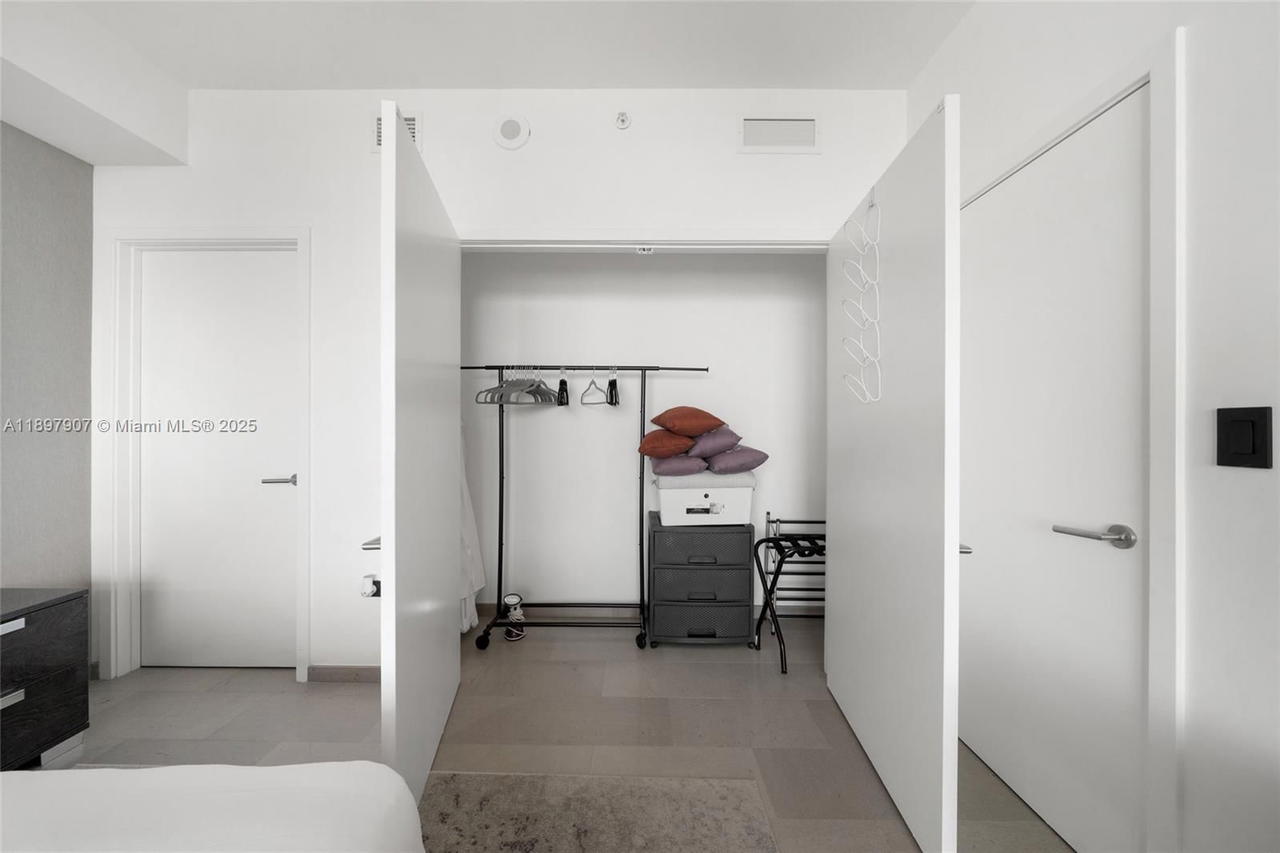 Real estate property located at 88 7th St #3910, Miami-dade, Rise Condo, Miami, FL