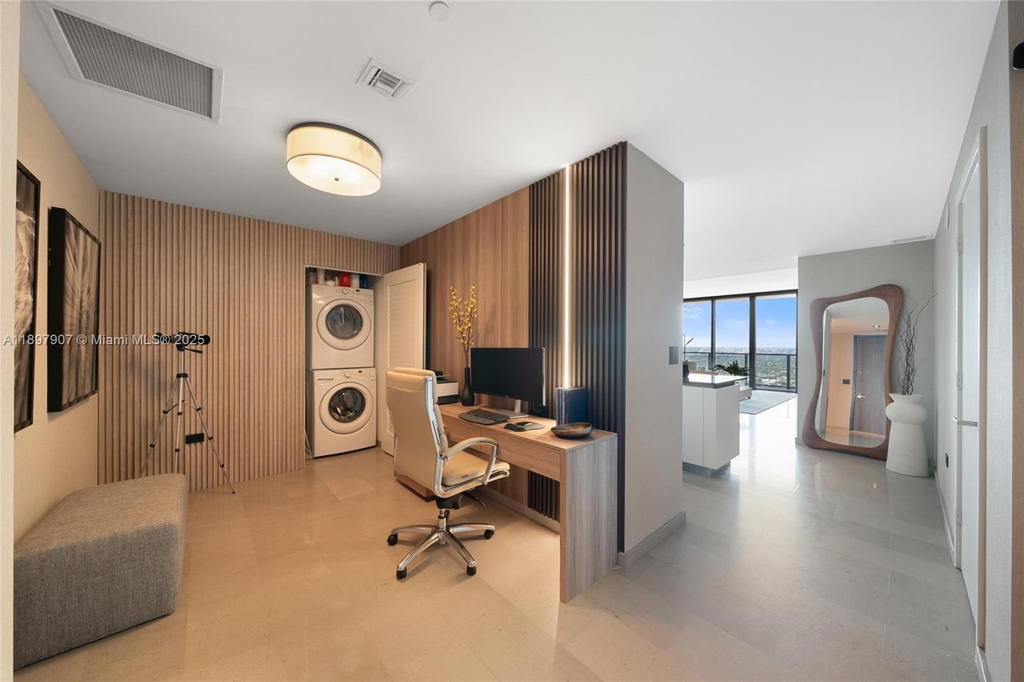 Real estate property located at 88 7th St #3910, Miami-dade, Rise Condo, Miami, FL