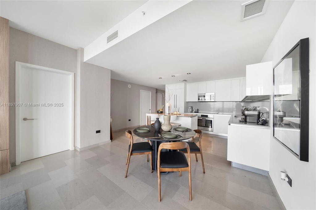 Real estate property located at 88 7th St #3910, Miami-dade, Rise Condo, Miami, FL