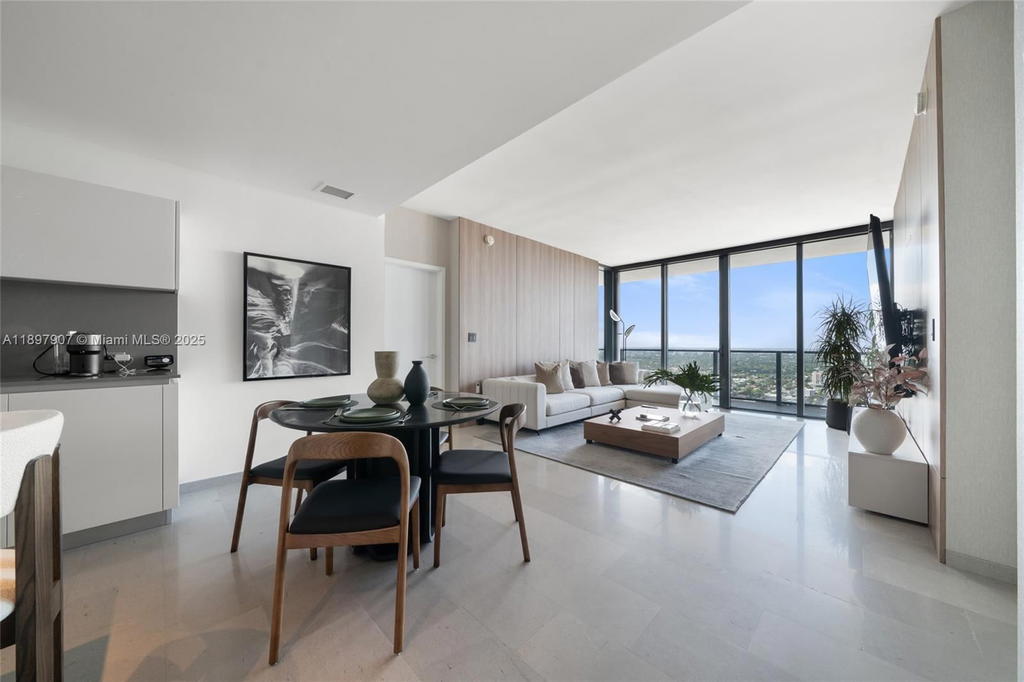Real estate property located at 88 7th St #3910, Miami-dade, Rise Condo, Miami, FL