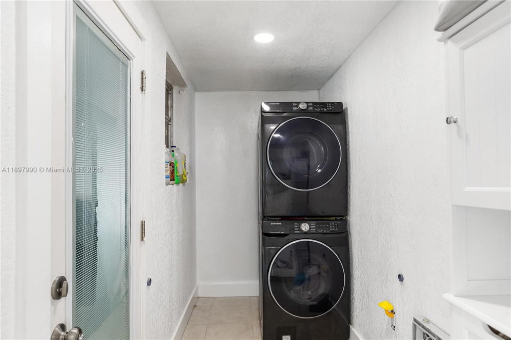 Real estate property located at 19602 37th Ct, Miami-dade, Carol City 2nd Addn, Miami Gardens, FL