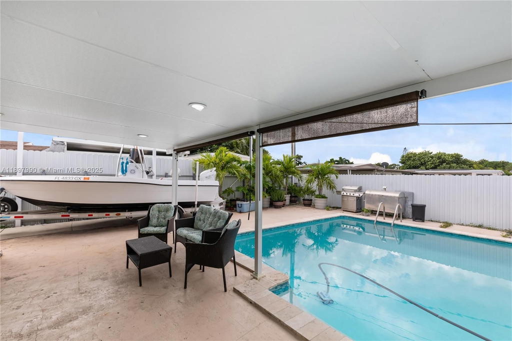 Real estate property located at 19602 37th Ct, Miami-dade, Carol City 2nd Addn, Miami Gardens, FL