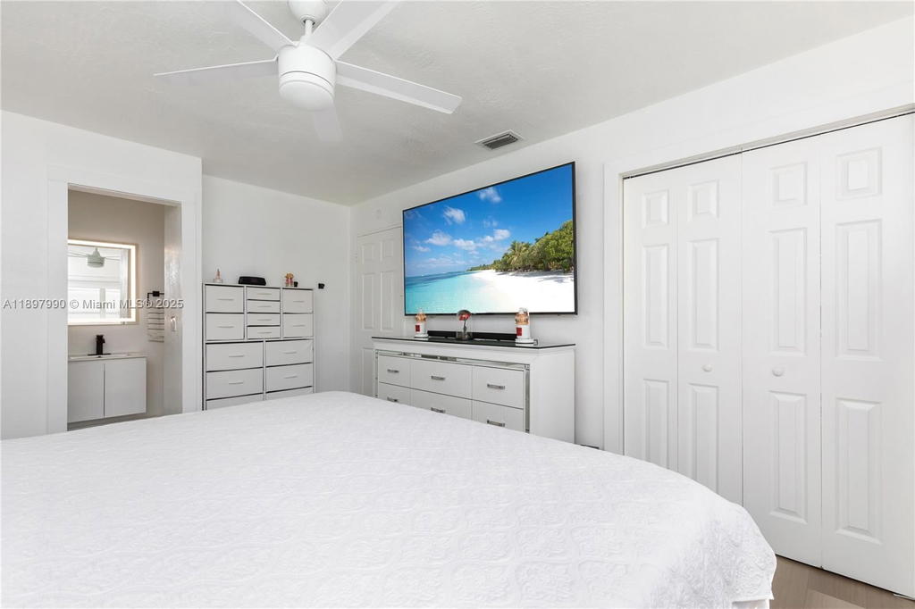 Real estate property located at 19602 37th Ct, Miami-dade, Carol City 2nd Addn, Miami Gardens, FL