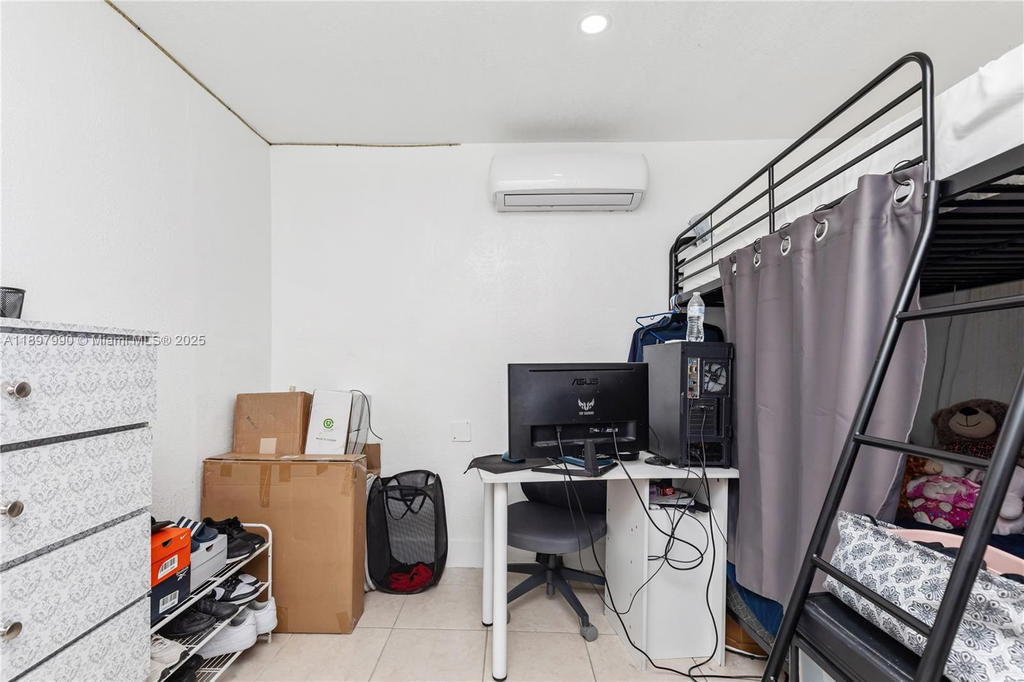 Real estate property located at 19602 37th Ct, Miami-dade, Carol City 2nd Addn, Miami Gardens, FL