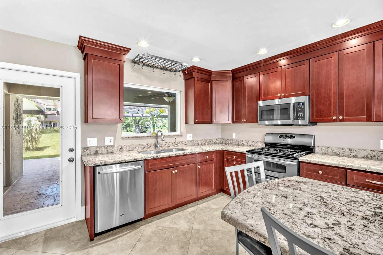 Real estate property located at 17041 48th St, Broward, Fla Fruit Lands, Southwest Ranches, FL