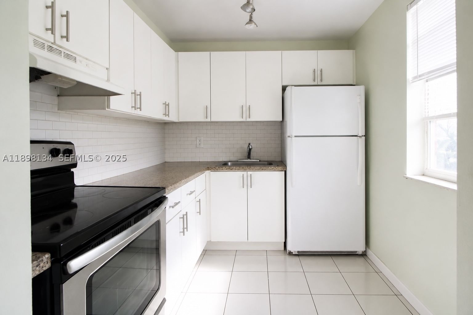 Real estate property located at 301 177th St #141, Miami-dade, New World Condo Apts Ii, Miami Gardens, FL