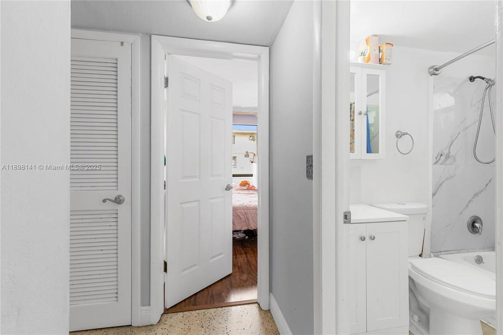 Real estate property located at 1530 2nd St #106, Miami-dade, Villa Del Sol Condo, Miami, FL