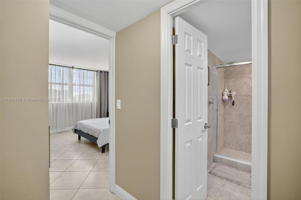 Real estate property located at 1833 Ocean Dr #1004, Broward, Plaza Towers North Condo, Hallandale Beach, FL