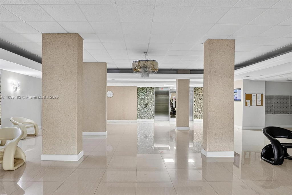 Real estate property located at 1833 Ocean Dr #1004, Broward, Plaza Towers North Condo, Hallandale Beach, FL
