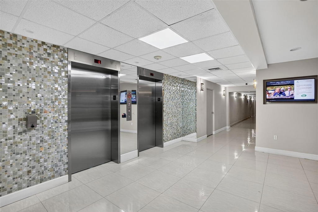 Real estate property located at 1833 Ocean Dr #1004, Broward, Plaza Towers North Condo, Hallandale Beach, FL