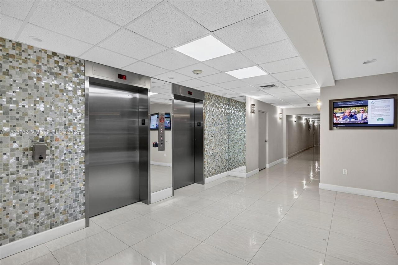 Real estate property located at 1833 Ocean Dr #1004, Broward, Plaza Towers North Condo, Hallandale Beach, FL