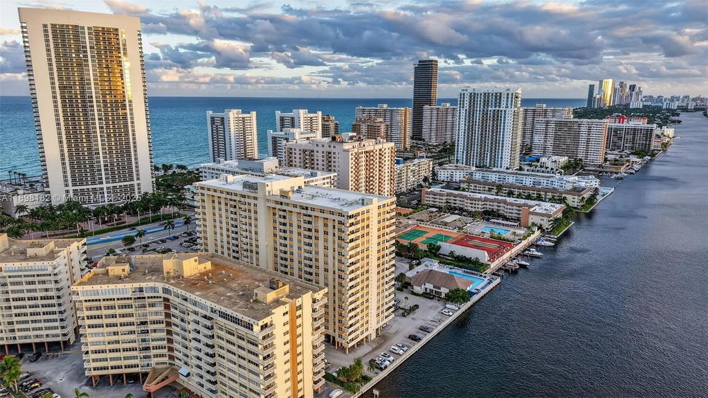 Real estate property located at 1833 Ocean Dr #1004, Broward, Plaza Towers North Condo, Hallandale Beach, FL