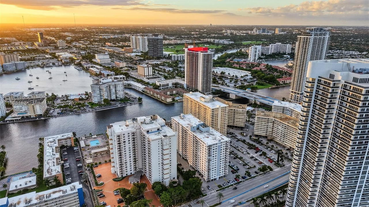 Real estate property located at 1833 Ocean Dr #1004, Broward, Plaza Towers North Condo, Hallandale Beach, FL
