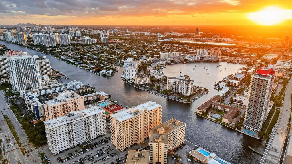 Real estate property located at 1833 Ocean Dr #1004, Broward, Plaza Towers North Condo, Hallandale Beach, FL