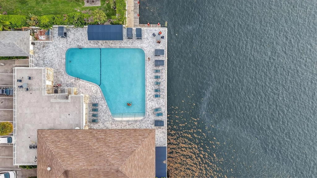 Real estate property located at 1833 Ocean Dr #1004, Broward, Plaza Towers North Condo, Hallandale Beach, FL