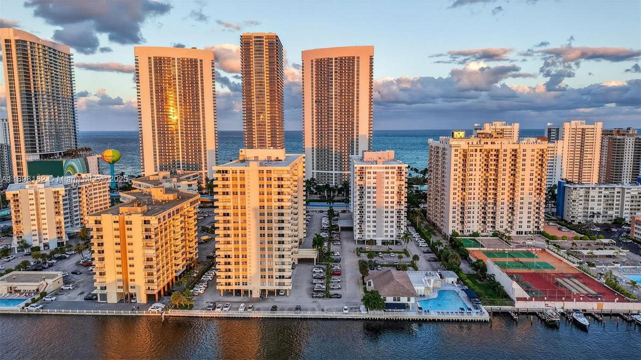 Real estate property located at 1833 Ocean Dr #1004, Broward, Plaza Towers North Condo, Hallandale Beach, FL